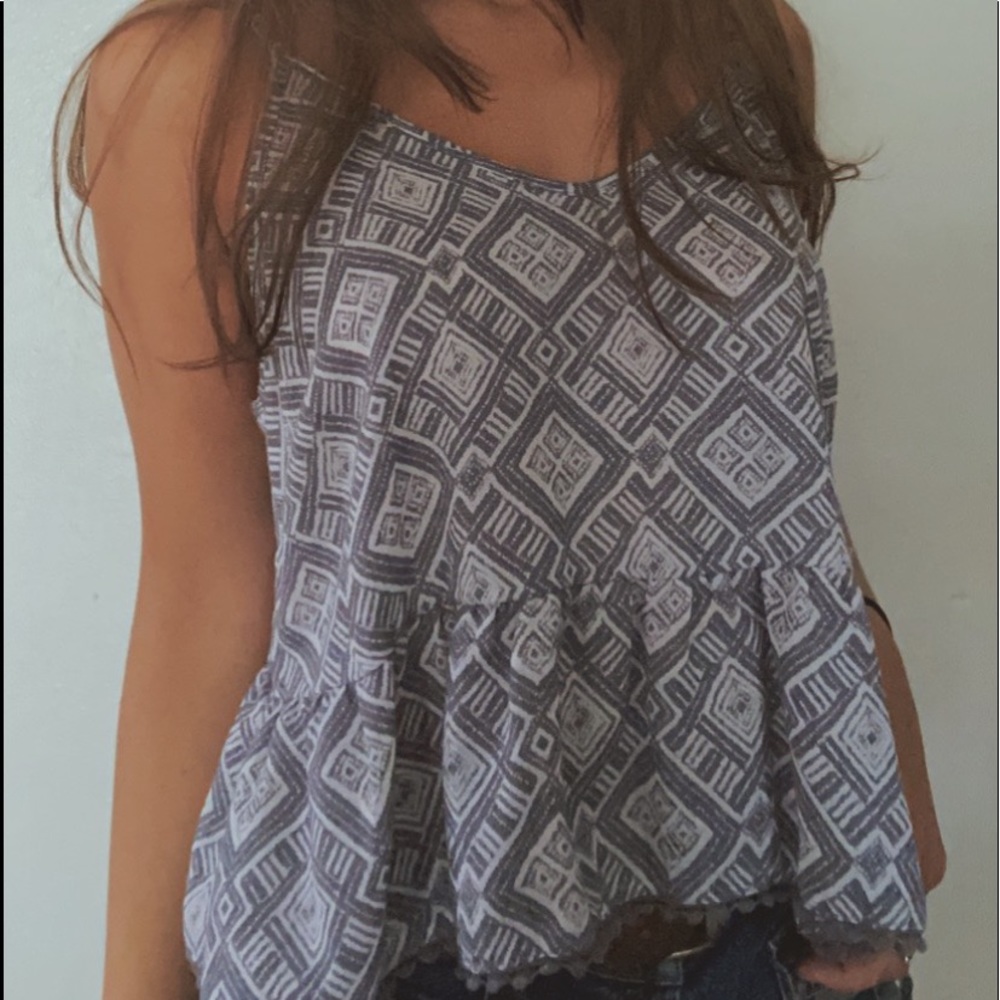 🌿flowy tribal patterned blouse with pom pom hem🌿